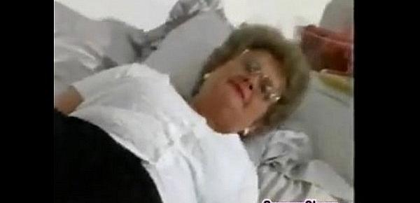 Chubby Granny With Glasses Masturbates